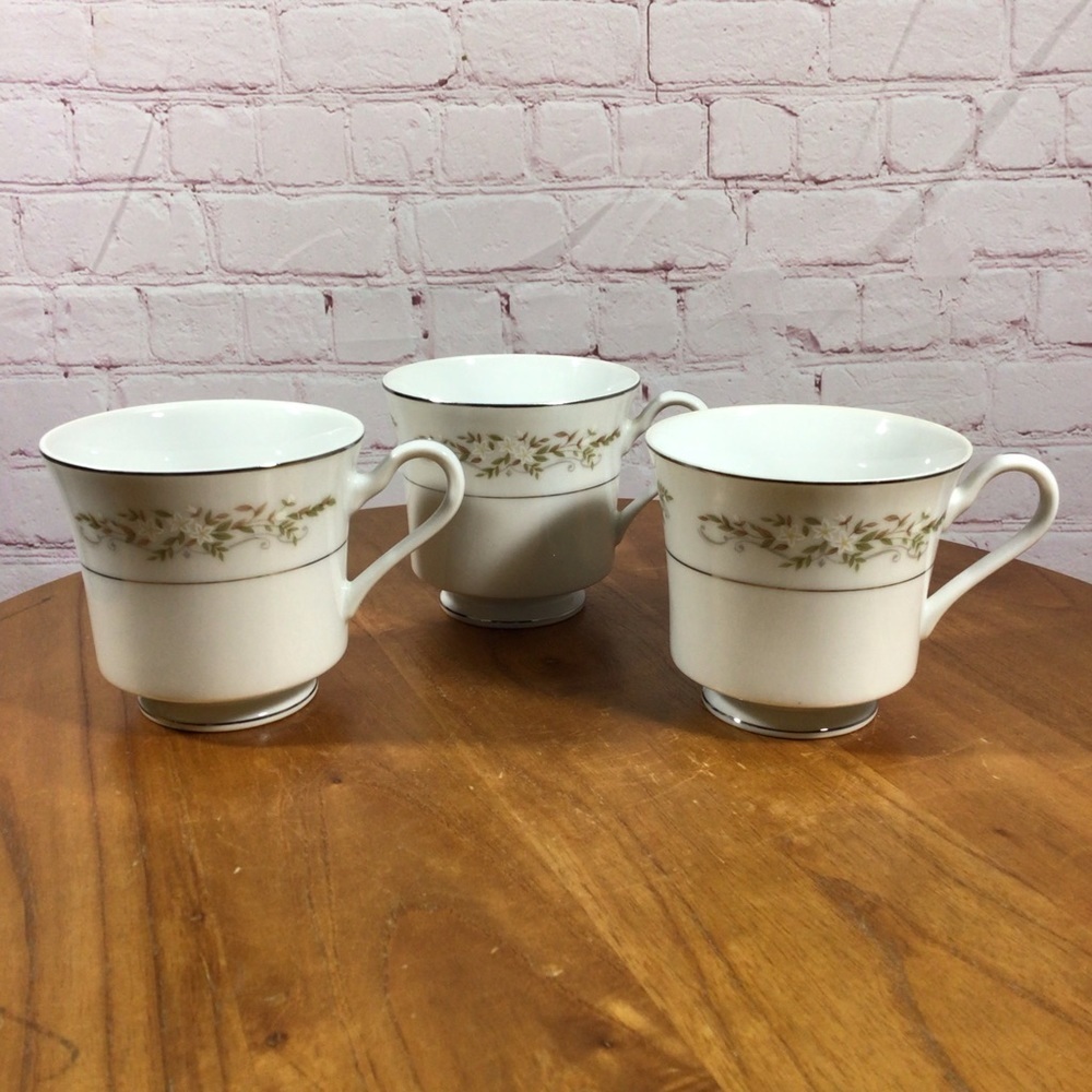 International Silver Company 326 Springtime Footed Cups - Set of 3